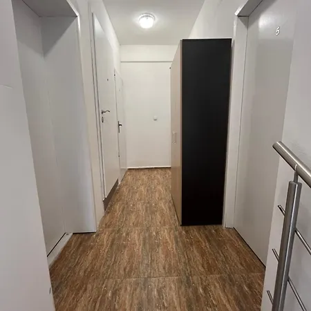 En-suite Rooms: Novа In Center 2*