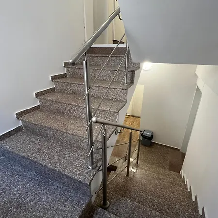 En-suite Rooms: Novа In Center Софія