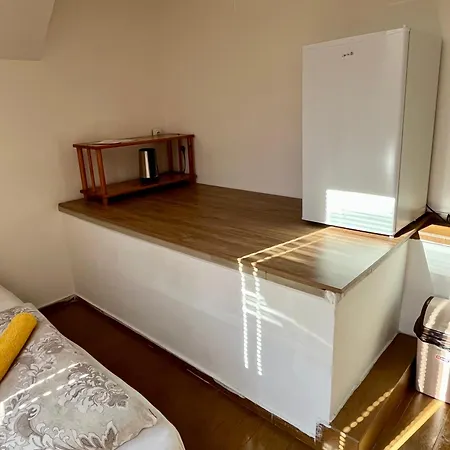 Гостьовий будинок En-suite Rooms: Novа In Center