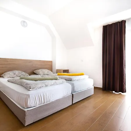 En-suite Rooms: Novа In Center 2* Софія
