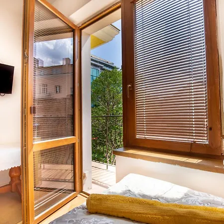 En-suite Rooms: Novа In Center 2*
