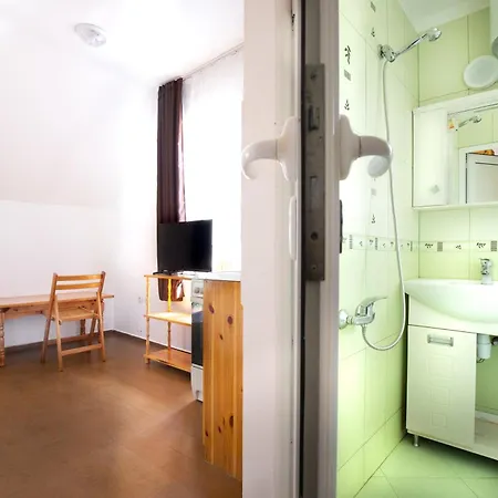 En-suite Rooms: Novа In Center 2* Софія